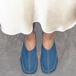 Mista Corita Denim Mules
Brand new never worn *protectors still attached!*